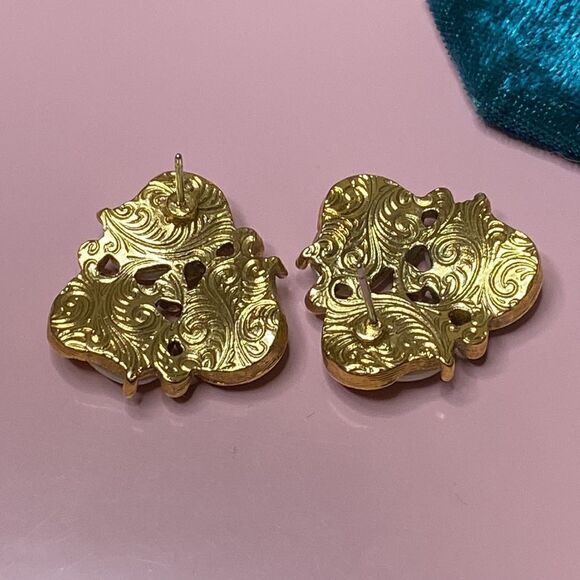 💛 Vintage 1928 Gold Tone Faux Pearl & CZ Earrings - Picture 4 of 6
